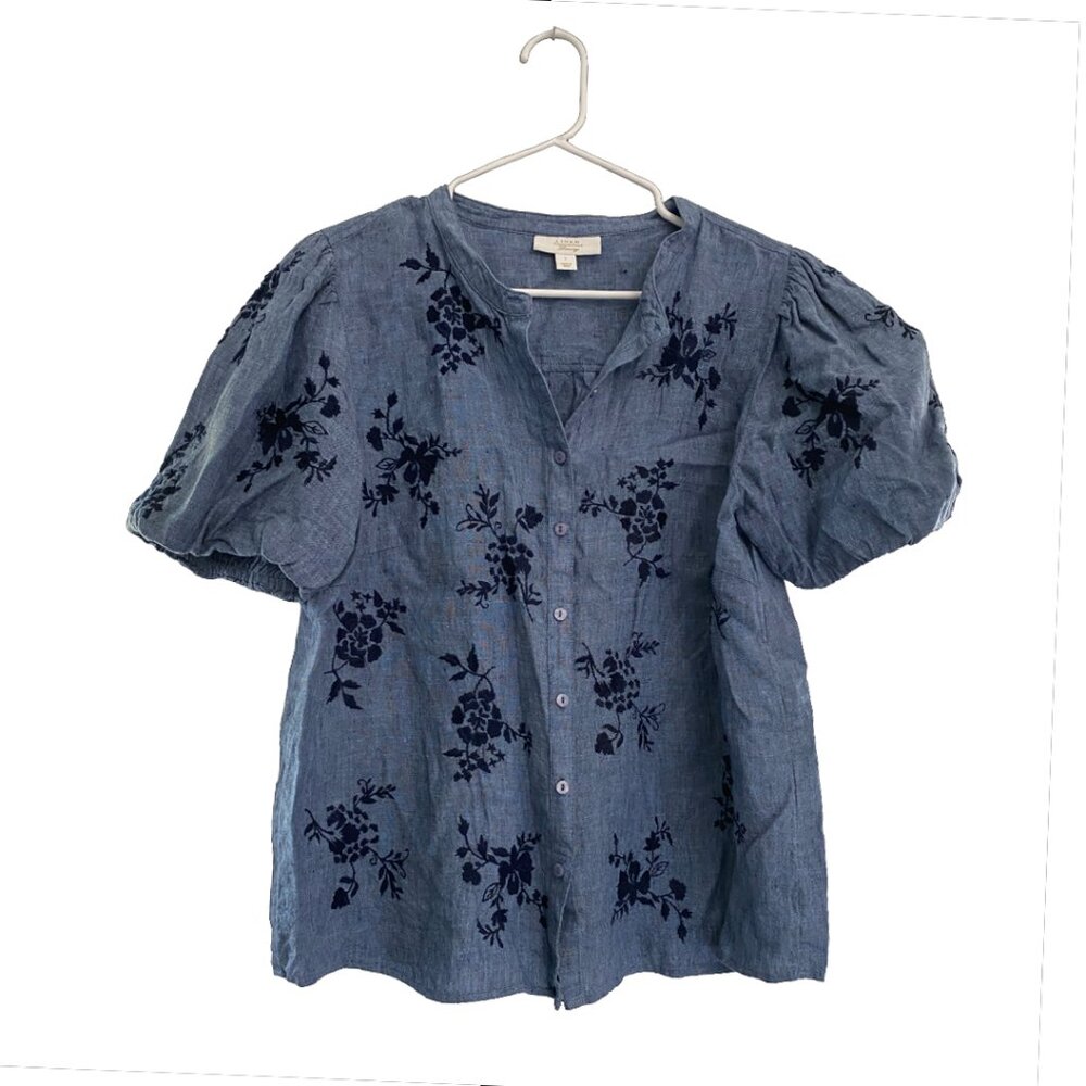 Puff Sleeve Blue Linen Top with Embroidered Flowers - Picture 2 of 8